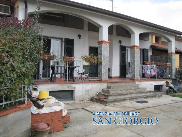  castelnuovo magra vendita quart: colombiera immobiliare san giorgio