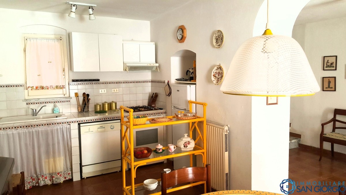 Appartamento CASTELNUOVO MAGRA vendita  Castelnuovo Magra  Immobiliare San Giorgio