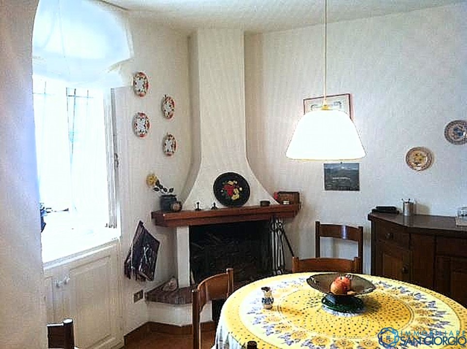Appartamento CASTELNUOVO MAGRA vendita  Castelnuovo Magra  Immobiliare San Giorgio