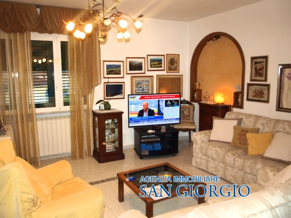 Appartamento ARCOLA vendita  Romito Magra  Immobiliare San Giorgio