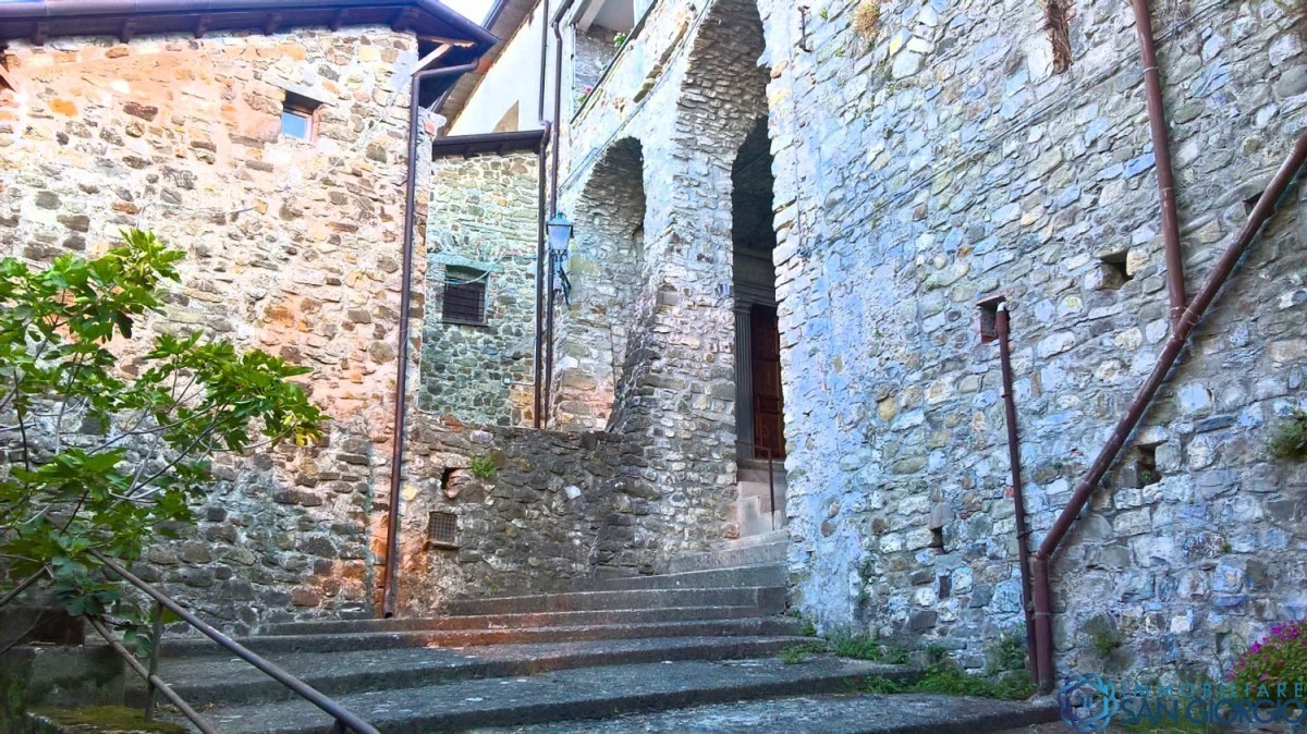 Casa Semindipendente Villafranca in Lunigiana MS1341120