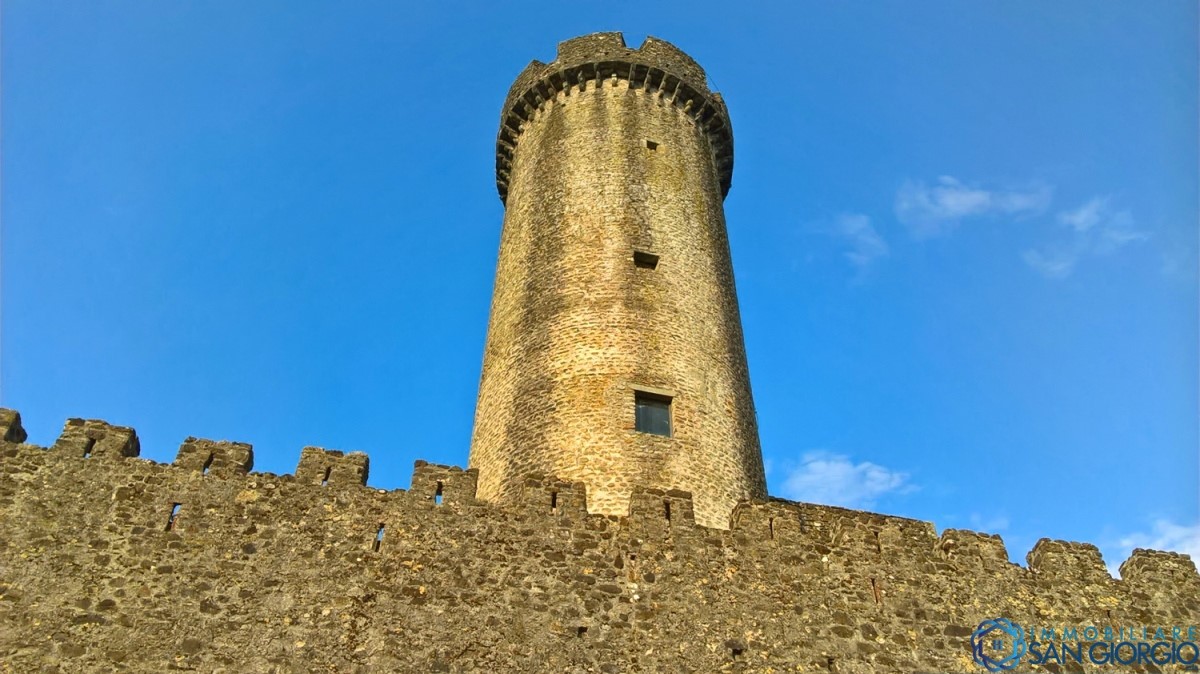 Villa Bifamiliare VILLAFRANCA IN LUNIGIANA vendita  Malgrate  Immobiliare San Giorgio