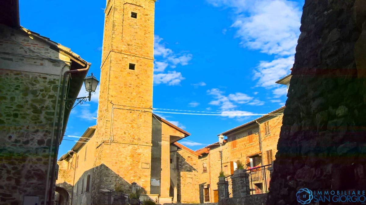 Casa Semindipendente in Vendita Villafranca in Lunigiana